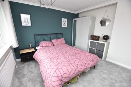 3 bedroom Semi-detached house for sale in Charnwood Fields, Sutton Bonington, LE12