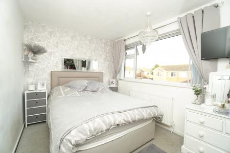 3 bedroom Semi-detached house for sale in Conway Close, Loughborough, LE11