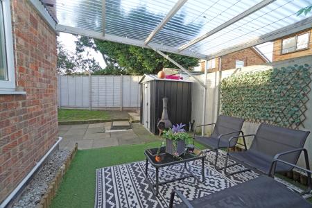 3 bedroom Semi-detached house for sale in Conway Close, Loughborough, LE11