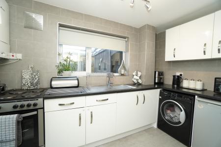 3 bedroom Semi-detached house for sale in Conway Close, Loughborough, LE11