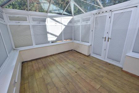 4 bedroom Detached house for sale in Crosswood Close, Loughborough, LE11