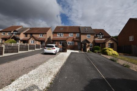 2 bedroom Town house for sale in Cumbrian Way, Shepshed, LE12