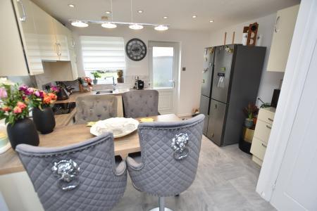 2 bedroom Town house for sale in Cumbrian Way, Shepshed, LE12