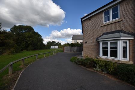 3 bedroom Semi-detached house for sale in Darby Close, Barrow upon Soar, LE12