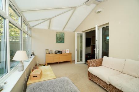 3 bedroom Town house for sale in De Ferrers Close, East Leake, LE12