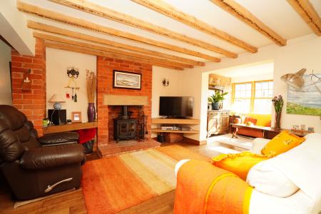 5 bedroom Cottage for sale in East Street, Gotham, NG11