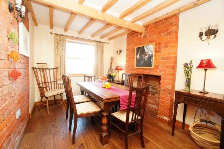 5 bedroom Cottage for sale in East Street, Gotham, NG11