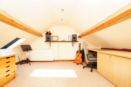 5 bedroom Cottage for sale in East Street, Gotham, NG11