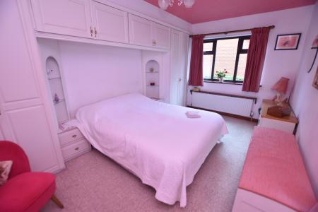 3 bedroom Bungalow for sale in Forsyth Close, Loughborough, LE11