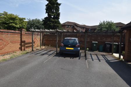 2 bedroom Town house for sale in Fox Covert, Loughborough, LE11