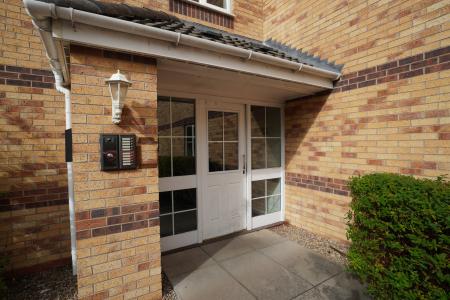 2 bedroom Apartment for sale in Goods Yard Close, Loughborough, LE11