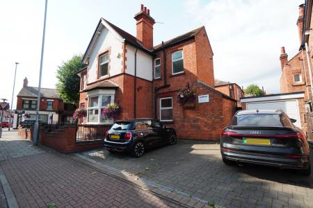 4 bedroom Commercial Property for sale in Granby Street, Loughborough, LE11