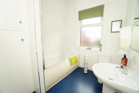 4 bedroom Commercial Property for sale in Granby Street, Loughborough, LE11