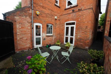 4 bedroom Commercial Property for sale in Granby Street, Loughborough, LE11