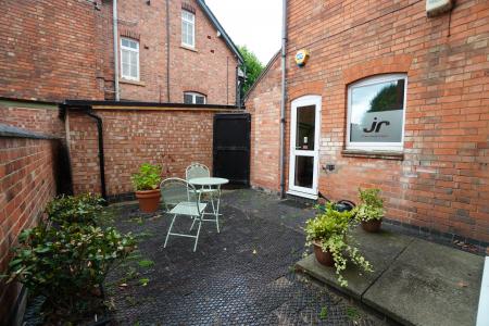 4 bedroom Commercial Property for sale in Granby Street, Loughborough, LE11