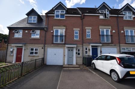 3 bedroom Town house for sale in Haddon Way, Loughborough, LE11