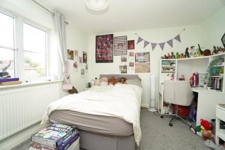 3 bedroom Semi-detached house for sale in Harlequin Road, Sileby, LE12