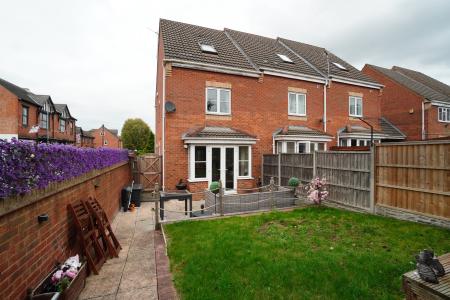 3 bedroom Semi-detached house for sale in Harlequin Road, Sileby, LE12