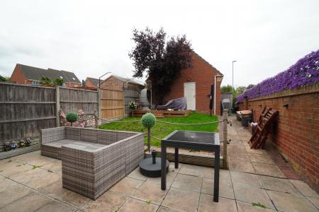 3 bedroom Semi-detached house for sale in Harlequin Road, Sileby, LE12