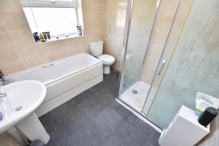 2 bedroom Semi-detached house for sale in Judges Street, Loughborough, LE11