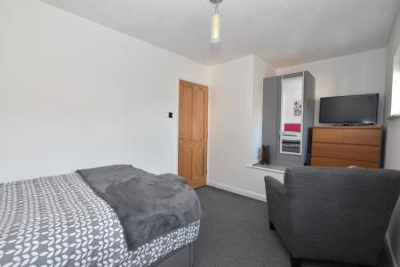 2 bedroom Semi-detached house for sale in Juniper Way, Loughborough, LE11