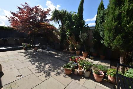 3 bedroom Detached house for sale in Knightthorpe Road, Loughborough, LE11