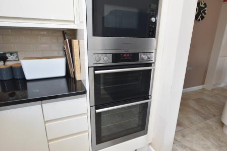 3 bedroom Detached house for sale in Knightthorpe Road, Loughborough, LE11