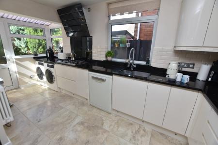 3 bedroom Detached house for sale in Knightthorpe Road, Loughborough, LE11