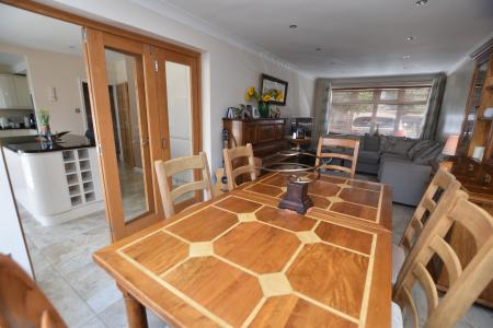 3 bedroom Detached house for sale in Knightthorpe Road, Loughborough, LE11