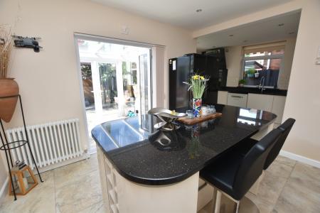 3 bedroom Detached house for sale in Knightthorpe Road, Loughborough, LE11