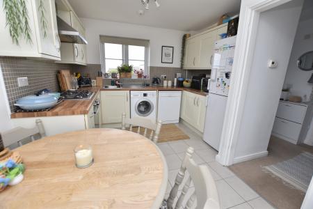 3 bedroom Semi-detached house for sale in Knox Road, Loughborough, LE11