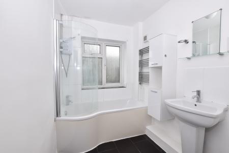 3 bedroom Detached house for sale in Mayfield Drive, Loughborough, LE11