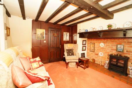 2 bedroom Cottage for sale in Meadow Lane, Loughborough, LE11