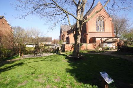 2 bedroom Cottage for sale in Meadow Lane, Loughborough, LE11