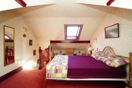 2 bedroom Cottage for sale in Meadow Lane, Loughborough, LE11