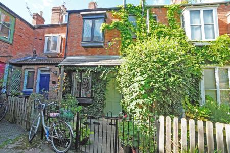 2 bedroom Cottage for sale in Meadow Lane, Loughborough, LE11