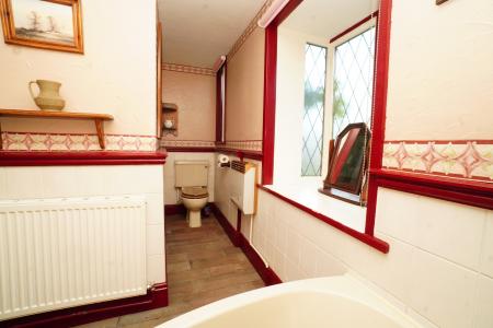 2 bedroom Cottage for sale in Meadow Lane, Loughborough, LE11