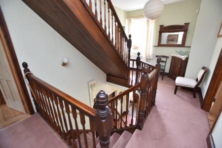 4 bedroom Detached house for sale in Nottingham Road, Cotes, LE12