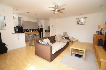 1 bedroom Apartment for sale in Old Ashby Road, Loughborough, LE11