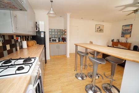 1 bedroom Apartment for sale in Old Ashby Road, Loughborough, LE11