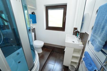 1 bedroom Apartment for sale in Old Ashby Road, Loughborough, LE11