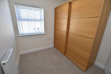 3 bedroom Semi-detached house for sale in Pankhurst Close, East Leake, LE12