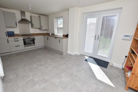 3 bedroom Semi-detached house for sale in Pankhurst Close, East Leake, LE12