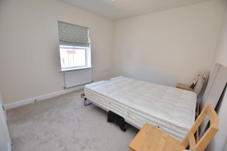 3 bedroom Semi-detached house for sale in Pankhurst Close, East Leake, LE12