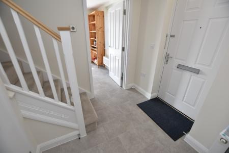 3 bedroom Semi-detached house for sale in Pankhurst Close, East Leake, LE12