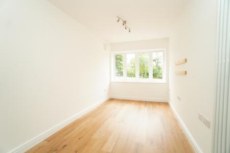 4 bedroom Detached house for sale in Paradise Close, Shepshed, LE12