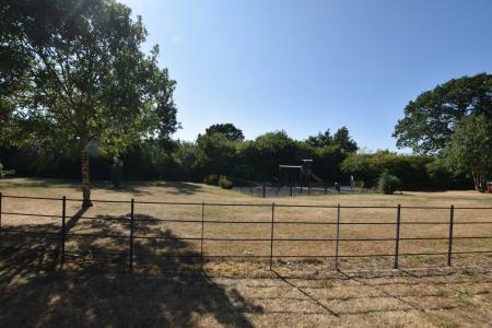 4 bedroom Detached house for sale in Paradise Close, Shepshed, LE12