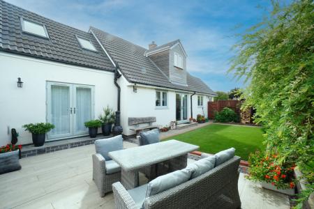 3 bedroom Detached house for sale in Park Lane, Sutton Bonington, LE12