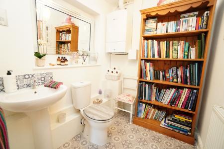 3 bedroom Detached house for sale in Park Lane, Sutton Bonington, LE12