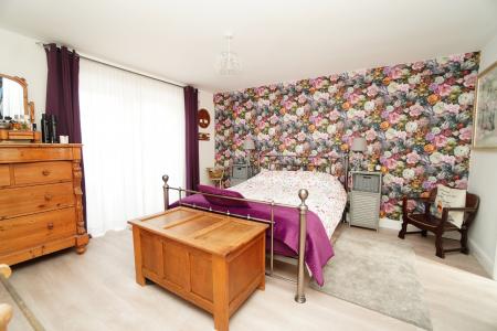 3 bedroom Detached house for sale in Park Lane, Sutton Bonington, LE12